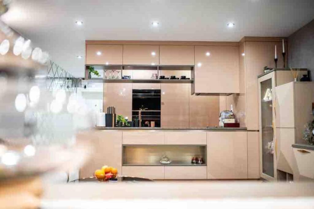 A&K Cozy Art Studio 1 Варна Экстерьер фото